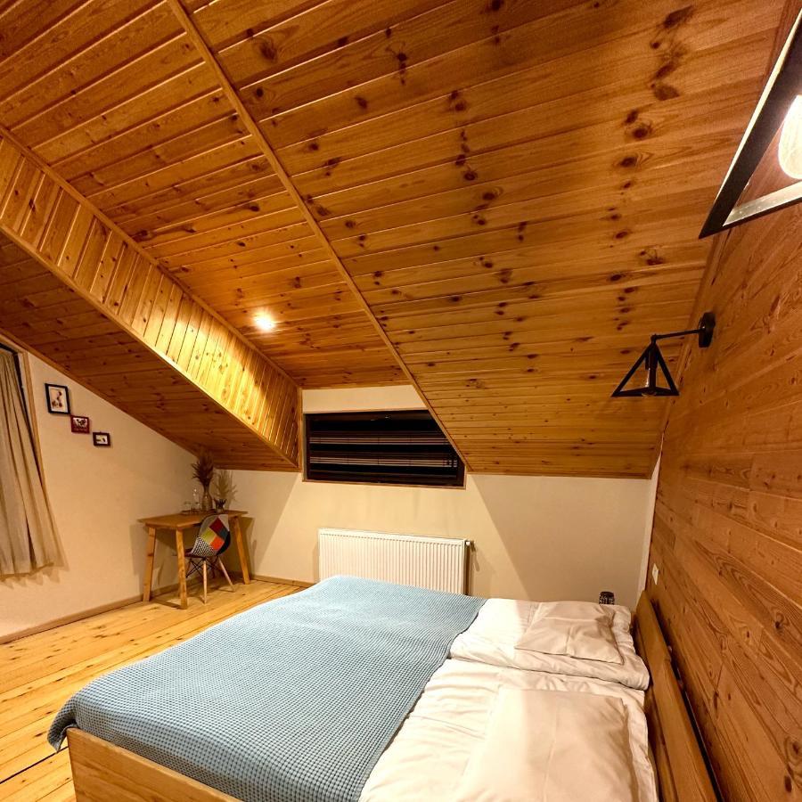 Hotel Ioska'S House Mestia Zimmer foto